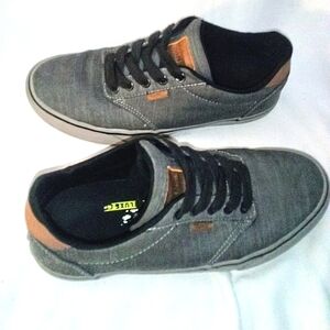 Gray Atwood Deluxe Vans Size 6